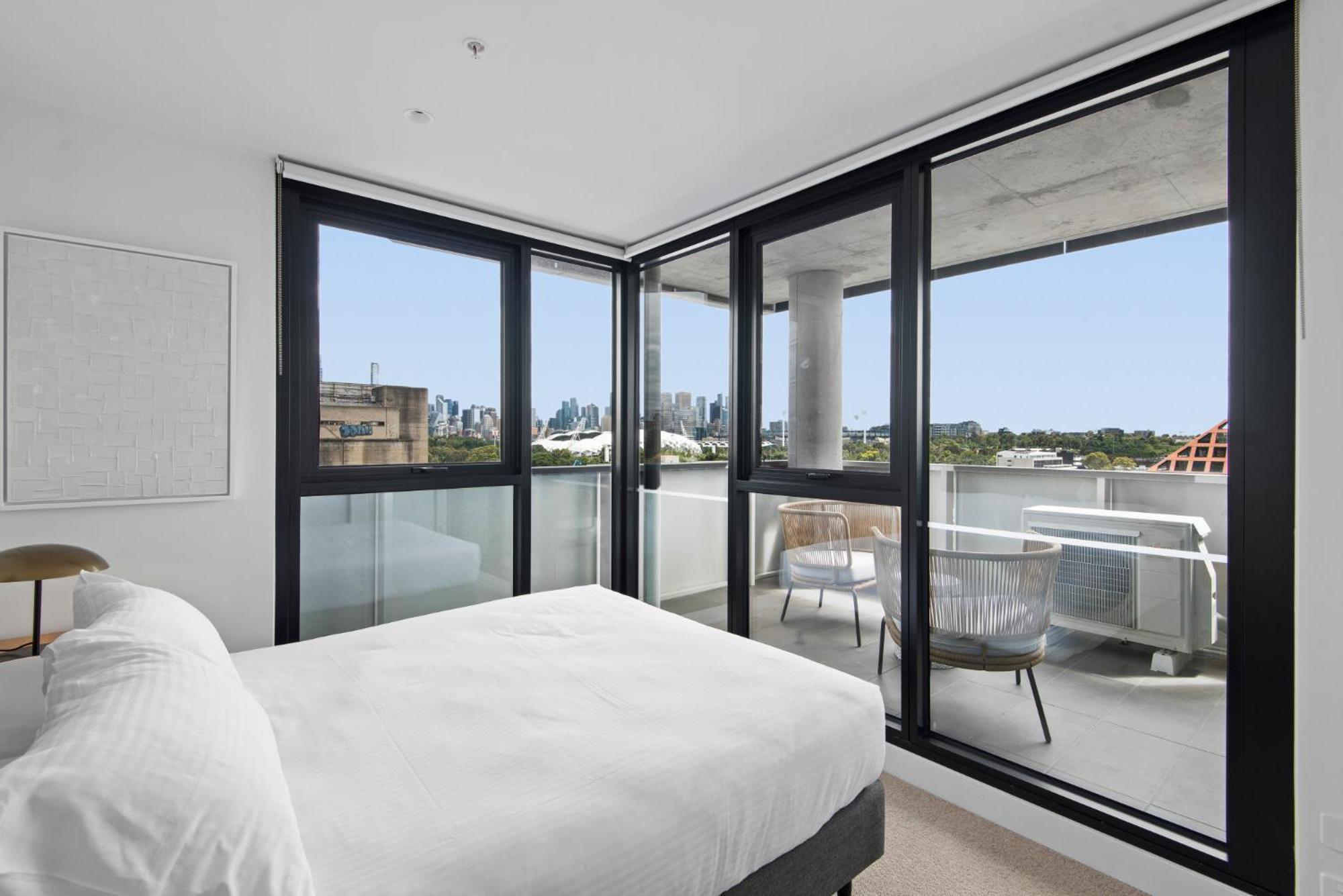 Executive 2-Bed Apartment With Views, Gym And Pool Melbourne Exterior photo